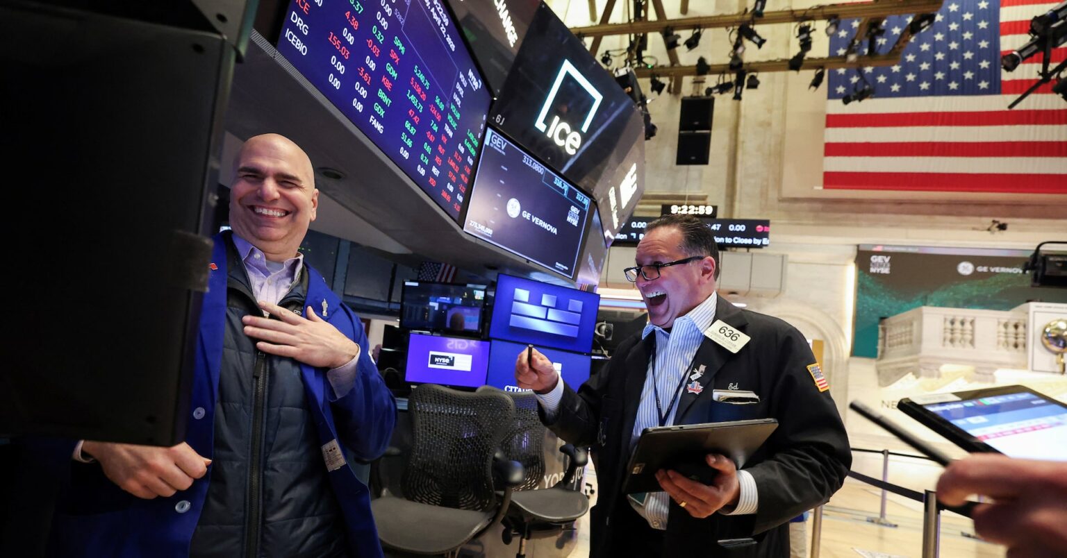 米国株式市場・午前＝大幅反発、前日の急落から地合い反転 | ロイター