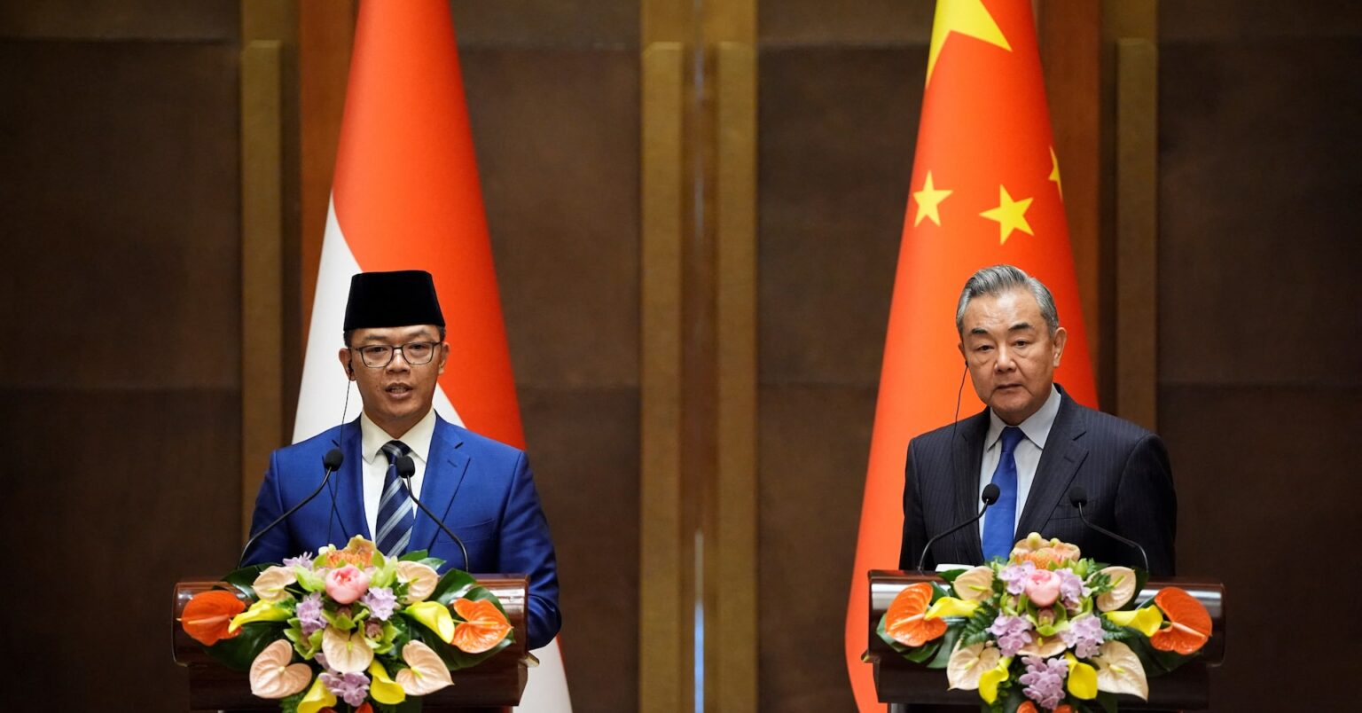 中国、インドネシア製品の輸入拡大に意欲　北京で外相会談 | ロイター