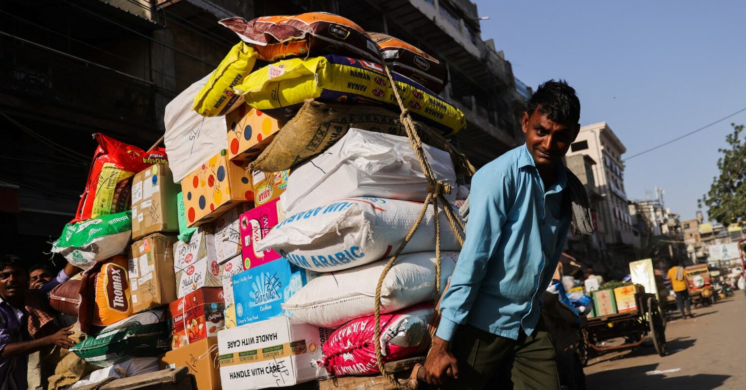 世銀、インド成長率予想を6.3％に下方修正　世界的な不確実性で | ロイター