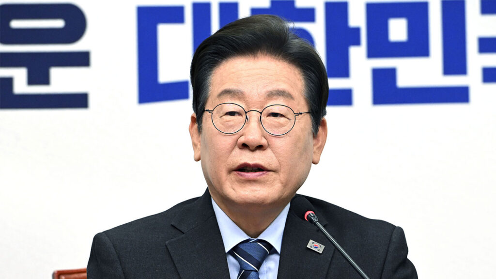 6月に韓国大統領選、最有力はポピュリスト 「反日も対中接近もない」 - 日経ビジネス電子版