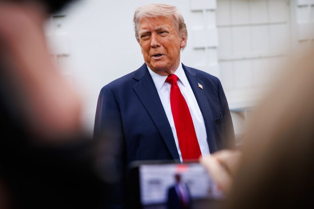 米中の貿易交渉、進行中だとトランプ氏主張－中国の見解と食い違い - Bloomberg
