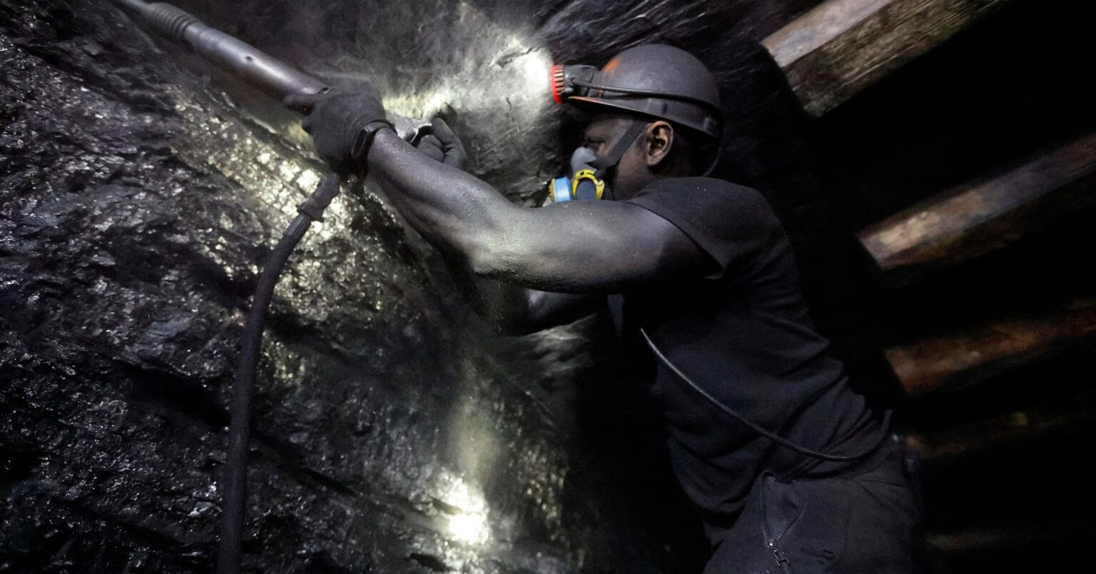 米との鉱物資源協定、週内署名は「絶対ない」＝ウクライナ財務相 | ロイター