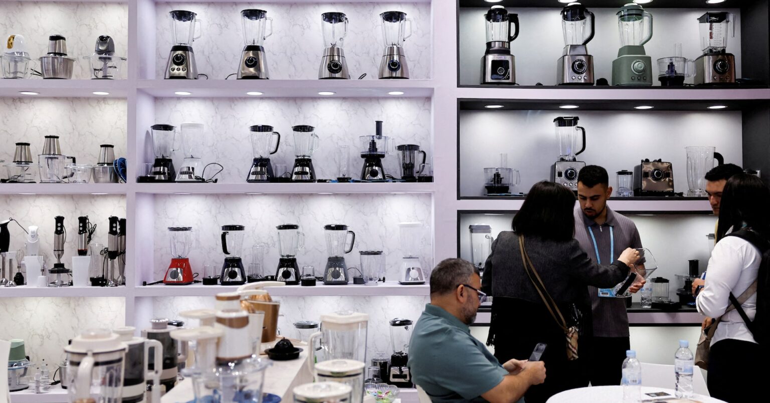 アングル:外需に過剰依存、中国企業に米関税の壁 国内市場は薄利 | ロイター アングル:外需に過剰依存、中国企業に米関税の壁 国内市場は薄利 | ロイター