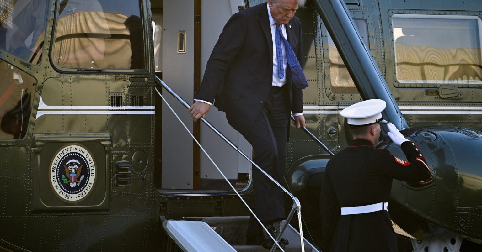 トランプ氏「習氏から電話」、関税交渉3－4週間で終了　日本との合意「かなり近い」 | ロイター