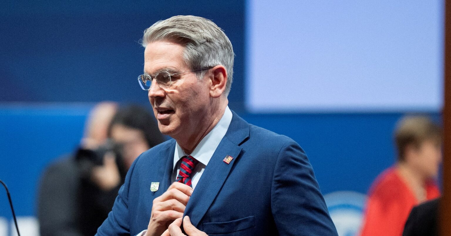 中国への融資終了に具体的措置を、米財務長官がアジア開銀に要請 | ロイター 中国への融資終了に具体的措置を、米財務長官がアジア開銀に要請 | ロイター