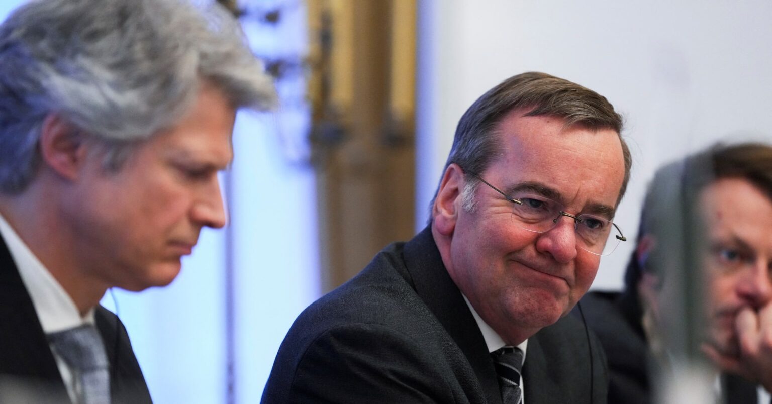 欧州5カ国、ＮＡＴＯ新目標の迅速な実施を確約　安保が最優先事項 | ロイター