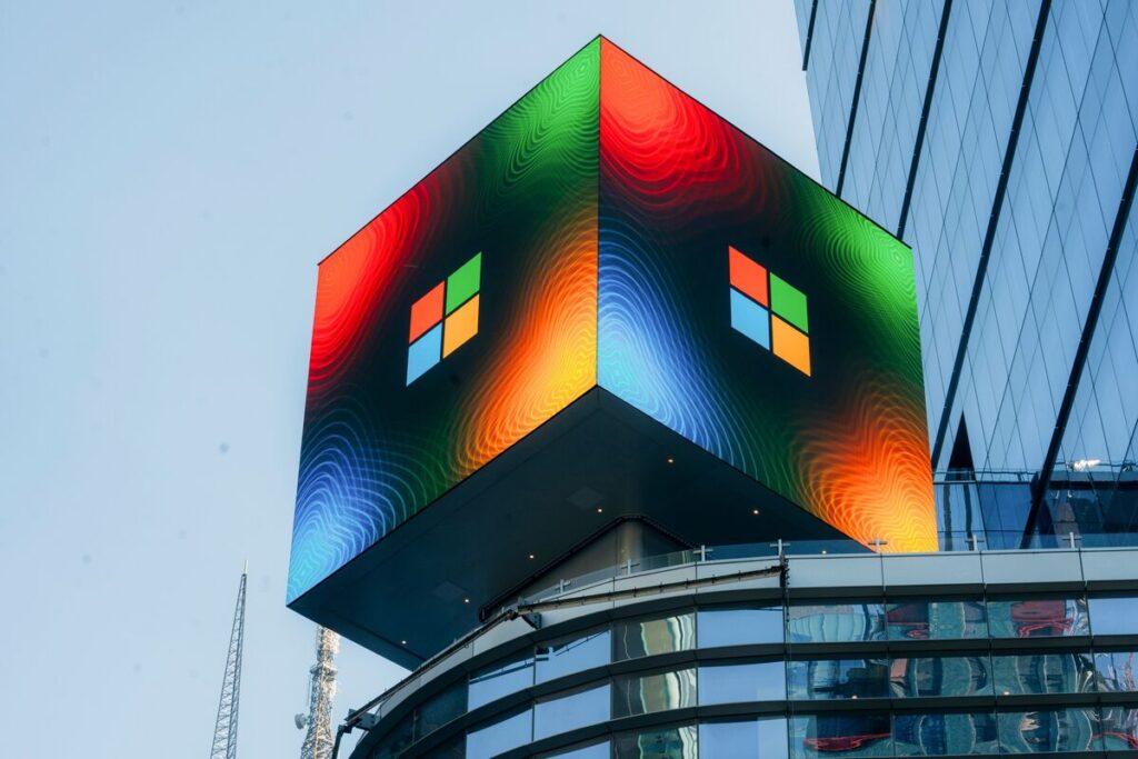 米ハイテク大手の決算、楽観と警戒が交錯－予想下回れば売り加速へ - Bloomberg