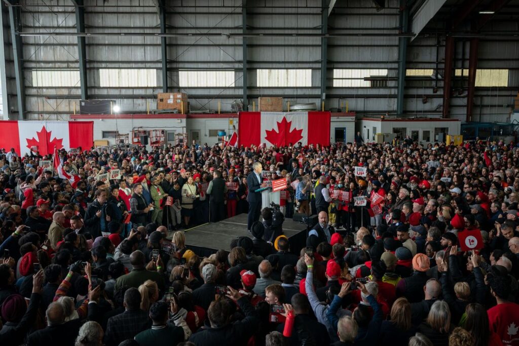 カナダ総選挙、与党・自由党なお僅差でリード－トランプ氏再び口撃 - Bloomberg