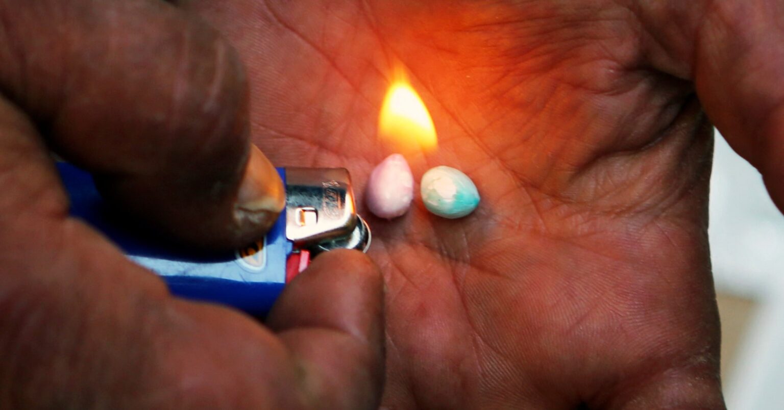 米コロラド州のナイトクラブで不法移民114人拘束、麻薬関連捜査で | ロイター