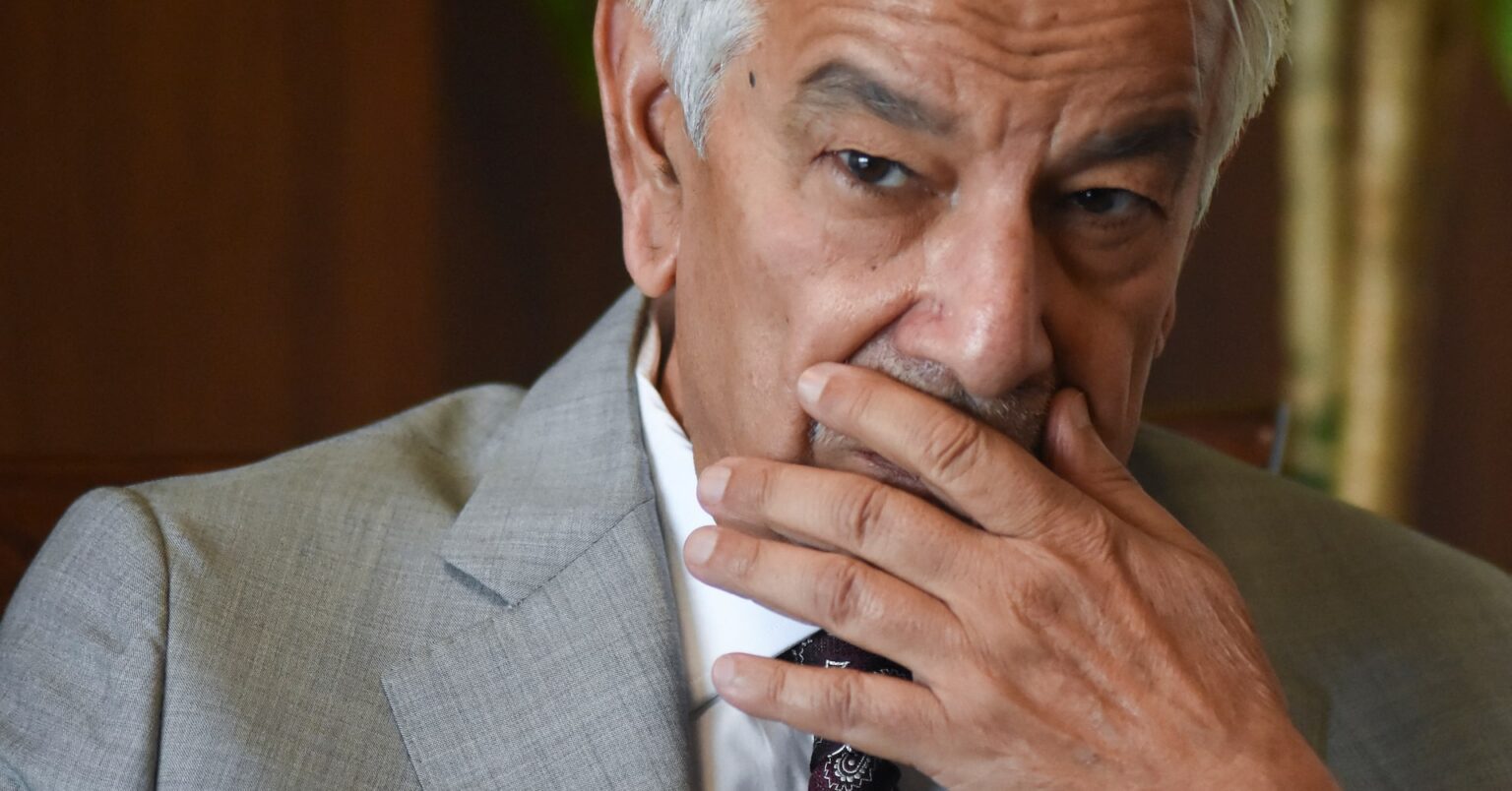 パキスタン国防相「インドによる侵攻差し迫る」、 カシミール襲撃受け厳戒態勢 | ロイター