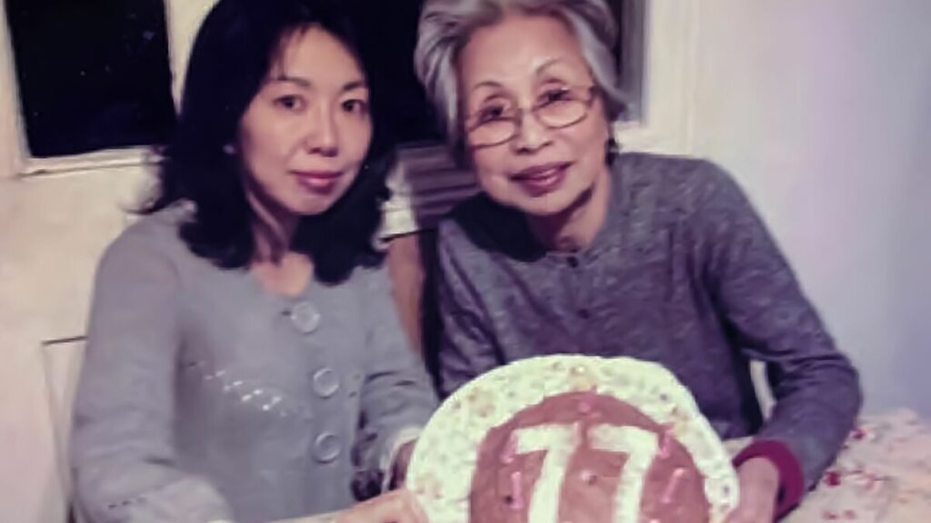 ｢あなたはずっとイギリスにいなさい｣帰国を親も喜んでくれると考えた娘をピシャリと突き放した83歳母の愛 91歳のインフルエンサー大崎博子さんが永眠する2週間前に語ったこと | PRESIDENT Online（プレジデントオンライン）