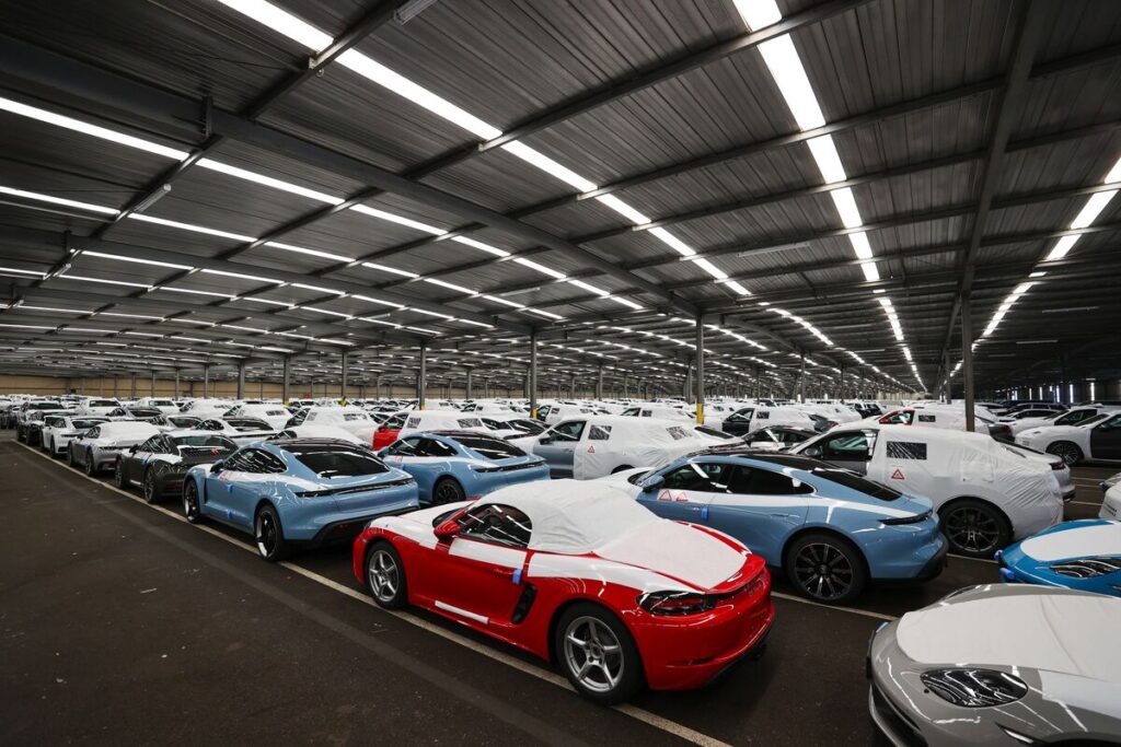 トランプ関税に欧州企業が悲鳴－自動車・航空業界で業績見通せず - Bloomberg