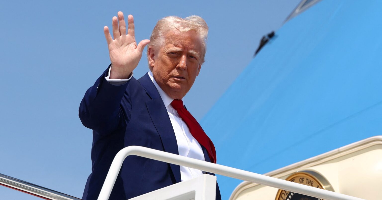 インドとの関税交渉は順調、合意に至る見通し＝トランプ氏 | ロイター