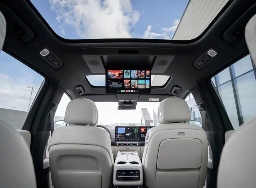 「車が人に合わせて動く」 中国スタートアップ、AIでスマートコックピットを再定義 | 36Kr Japan