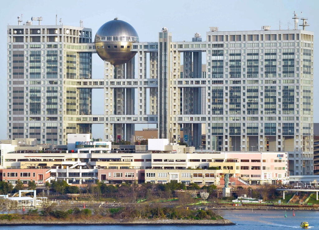 【フジ】番組から消えた佐々木恭子アナ「心配の声」 中居氏問題、報告書に役職一致する女性「Ｆアナ」 被害女性支えるも、過酷板挟みでメンタルも限界ギリギリと（デイリースポーツ） - Yahoo!ニュース