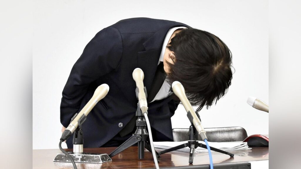 山形・西川町の元職員「襟元つかまれ町長室に連れ込まれた」と人権救済申し立て…町長陳謝「カッとなった」 - 読売新聞オンライン