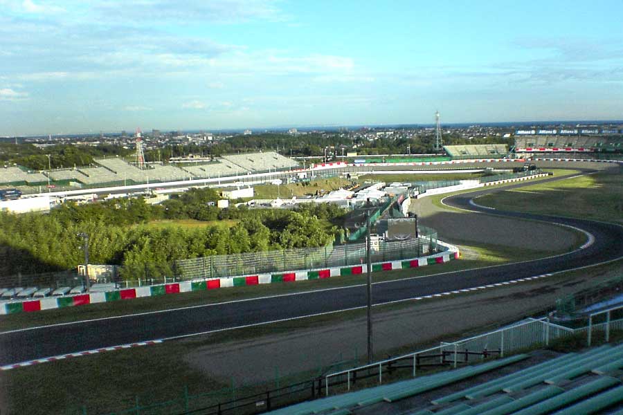 自動車レースのF1第3戦・日本グランプリが行われる鈴鹿サーキット【写真：PIXTA】