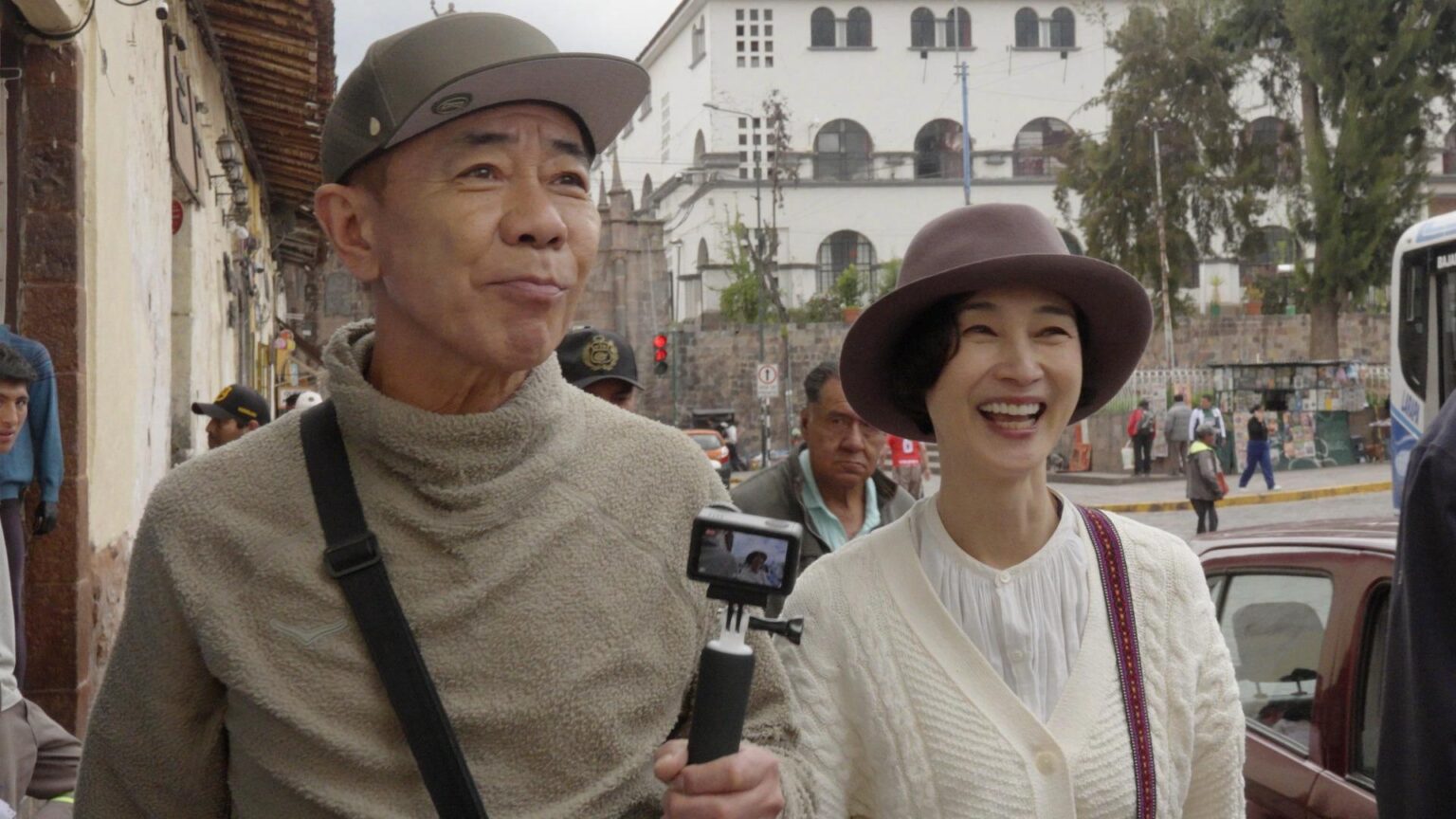 ＜安田成美＞夫・木梨憲武と南米・ペルーへ 「新鮮な気持ちを思い出した」 結婚31年、テレビ旅番組で初共演 （毎日キレイ） - Yahoo!ニュース - Yahoo!ニュース