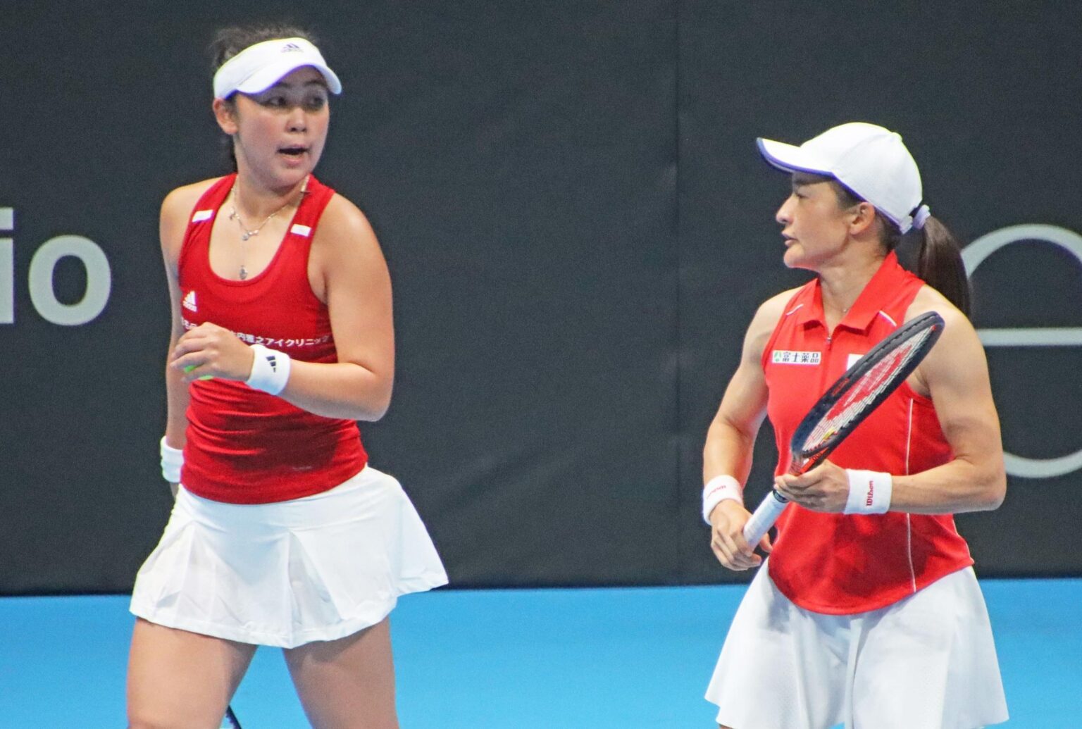青山修子/穂積絵莉ペア 快勝で日本が全勝、ファイナル進出かけカナダ戦へ＜国別対抗戦BJK杯＞（tennis365.net） - Yahoo!ニュース
