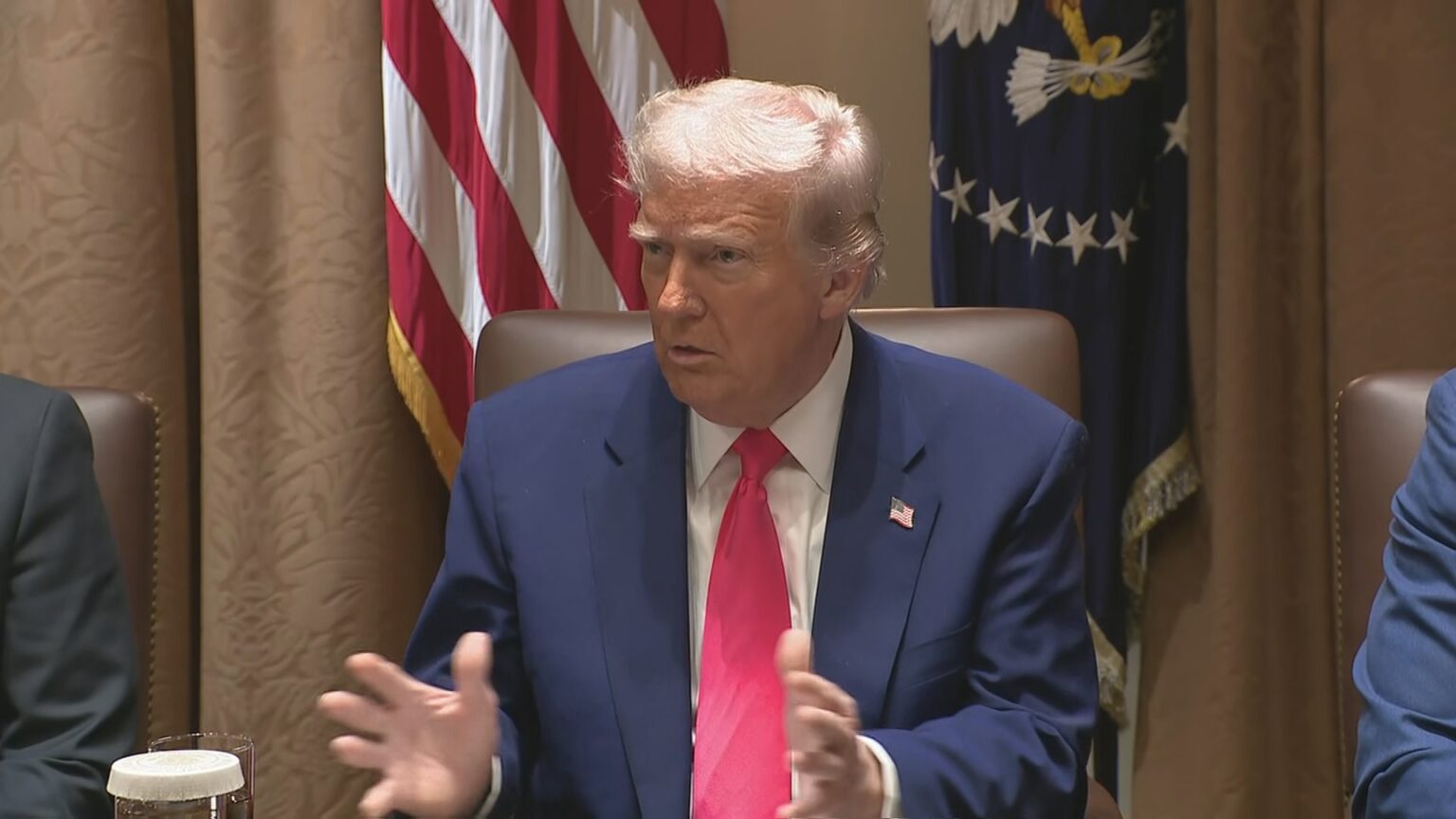 トランプ大統領「ロシア・ウクライナ双方に不満」 ロシアにはSNSで“行動”求める（TBS NEWS DIG Powered by JNN）