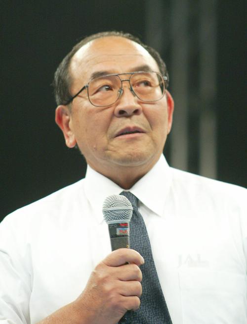 新間寿氏（03年1月撮影）