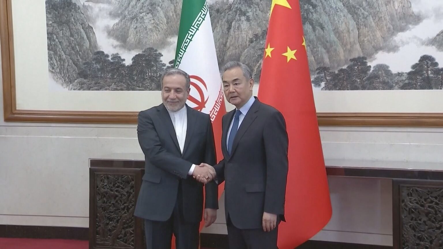 中国とイランの外相が会談　核開発めぐるアメリカとの協議に連携して対応していく方針を確認（TBS NEWS DIG Powered by JNN）