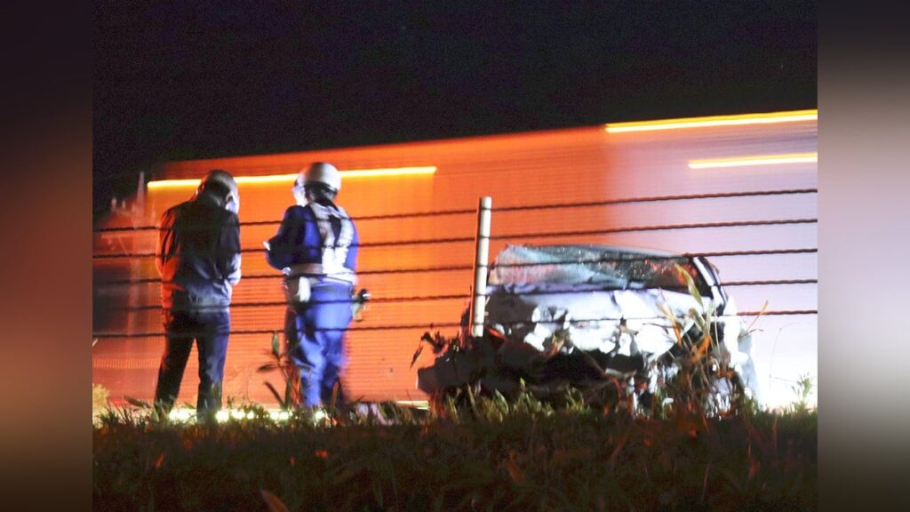 東北道逆走事故、最初の接触まで路肩・正面衝突まで追い越し車線…車線変更しながら走行か - 読売新聞オンライン