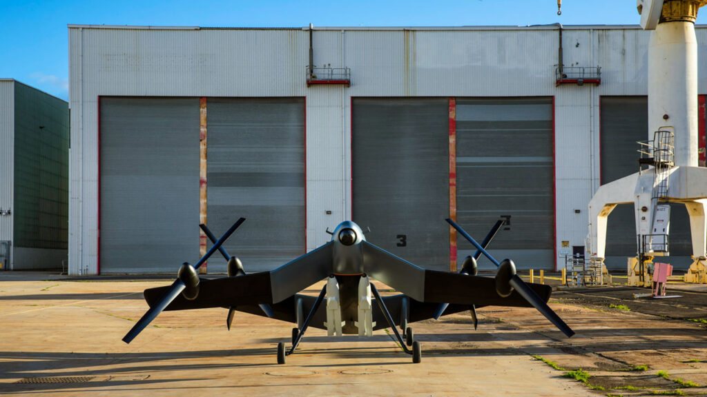 BAE Systems Australia、初開発のVTOL型ドローン「STRIX」を発表。160kgを積載して800km飛行できる – DRONE