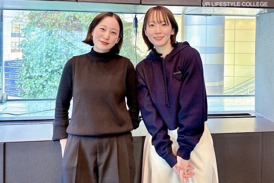 吉岡里帆と平野紗季子「深夜にこう、グツグツと」 常にストックする共通の食べ物とは？ | J-WAVE NEWS
