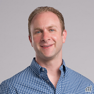 Google CloudのJason Gelman氏。前職はAmazon Web Services（AWS）で「Amazon SageMaker」を担当した経緯を持つ。「Googleはハードウェアを所有し、内部に研究チームがあるなど非常にユニークなフルスタックアプローチがある」