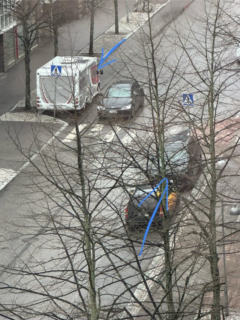 なぜここで一般的な駐車規則が有効でないのですか？