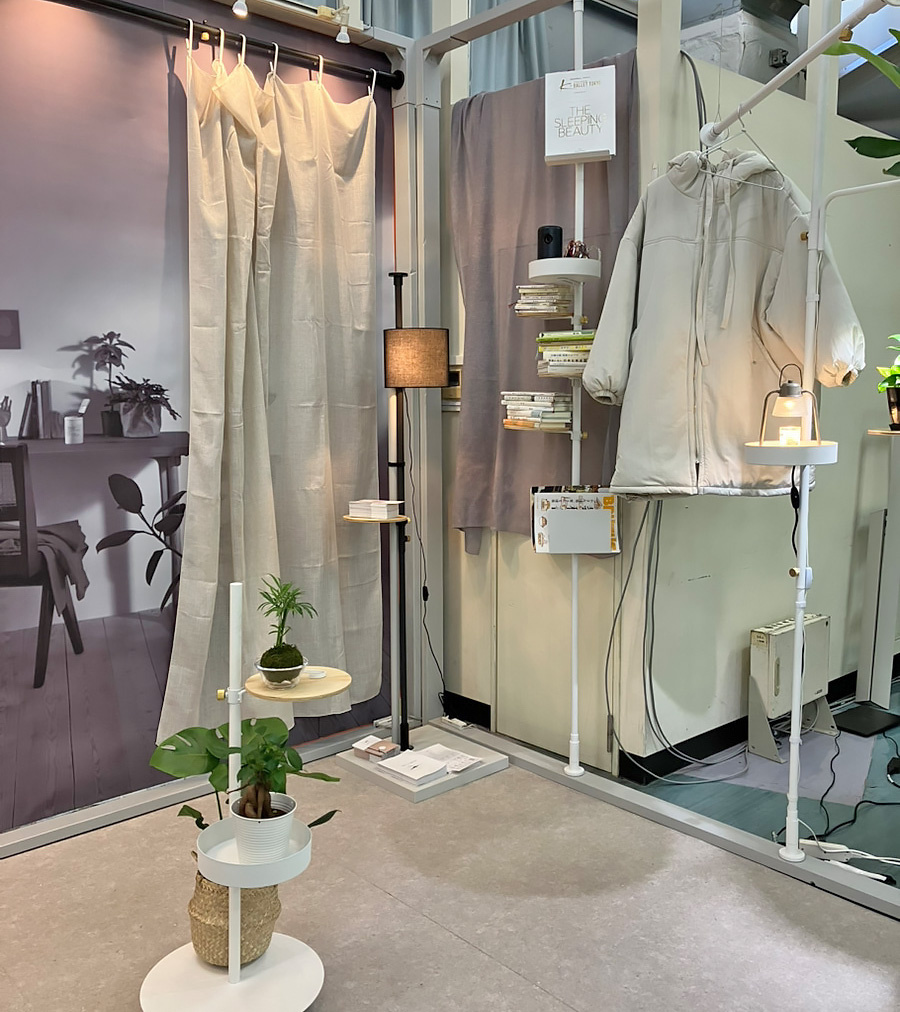 INIT　突っ張り棒の「DRAW A LINE」 シリーズ