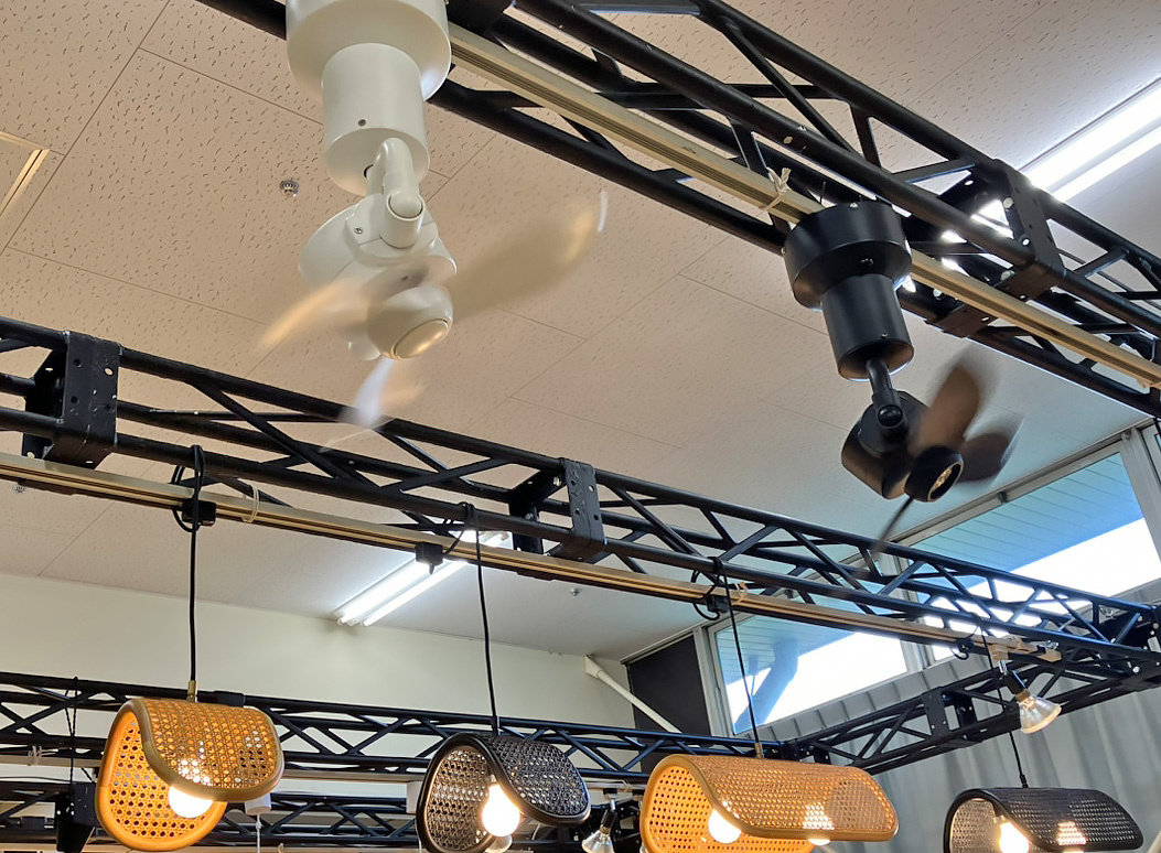 INIT　新商品のシーリングファン