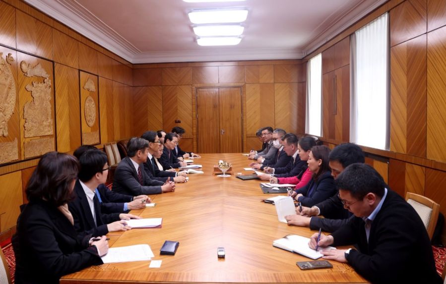 Standing Committee on Industrialization Policy of the Parliament of Mongolia and the Korean Development Institute Exchange Views on Cooperation