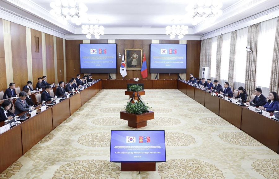 Speakers of the State Great Khural of Mongolia and the National Assembly of the Republic of Korea Hold an Official Meeting