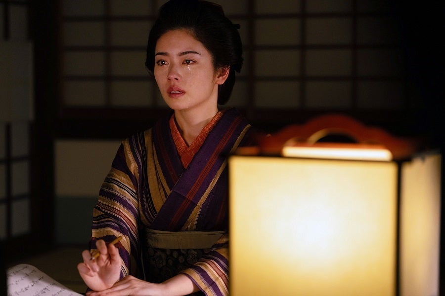 【大河ドラマ べらぼう】瀬川役・小芝風花さんが語る蔦重との別れ「文を書くシーンはカットがかかっても涙が止まりませんでした」 - 美術展ナビ