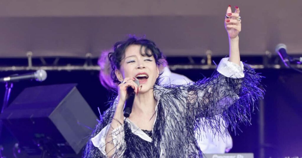 「明菜だー 生きてたぞ!」中森明菜さん初の野外フェスで「DESIRE」など熱唱 大分 – 産経ニュース 「明菜だー 生きてたぞ!」中森明菜さん初の野外フェスで「DESIRE」など熱唱 大分 - 産経ニュース