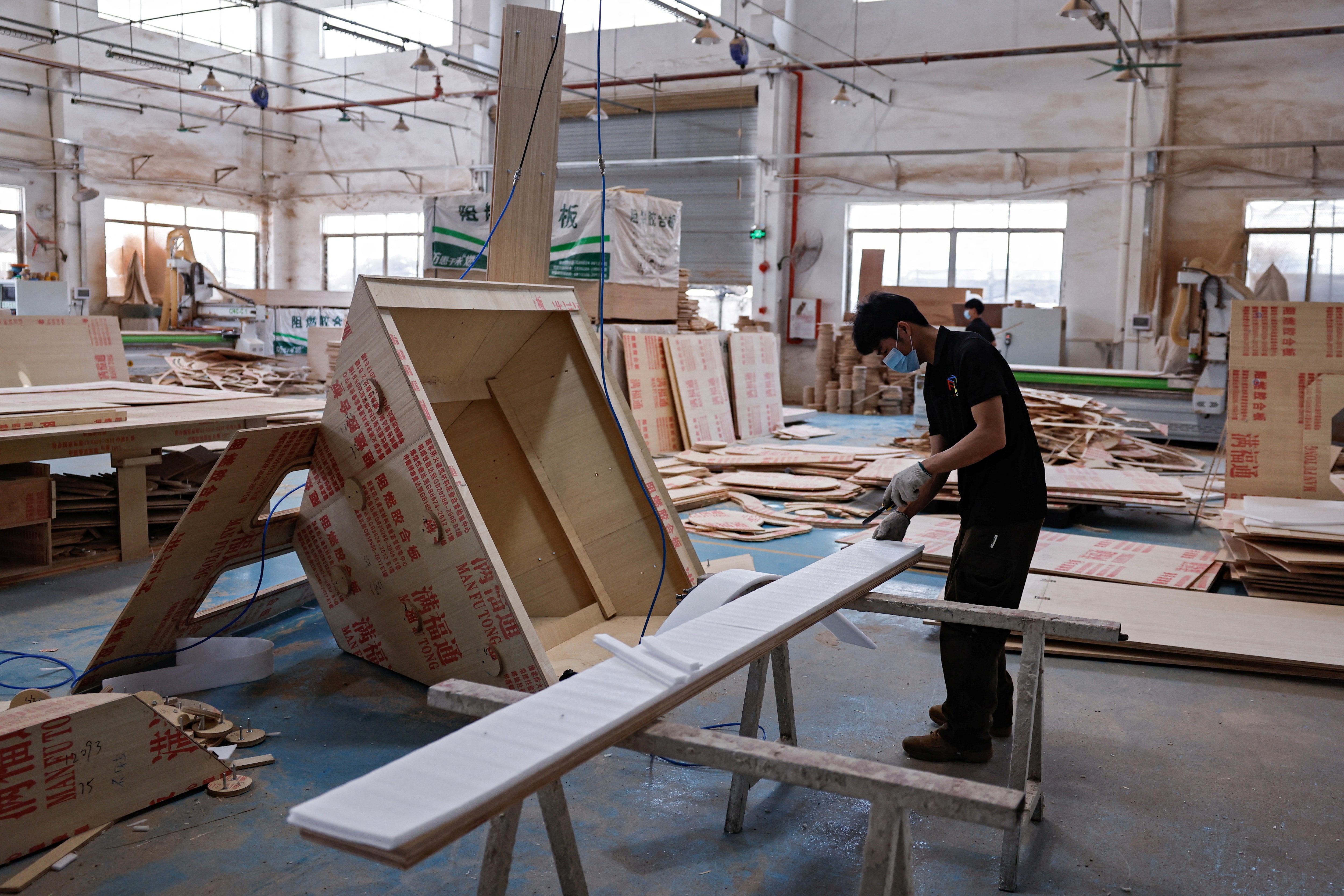 中国製造業ＰＭＩ、4月は49.0に低下　3カ月ぶり50割れ