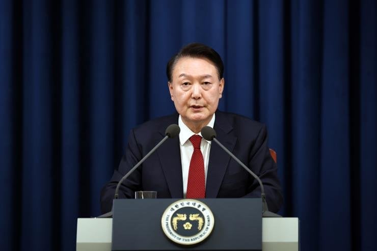 ユン・サック・ヨル大統領は弾eachした