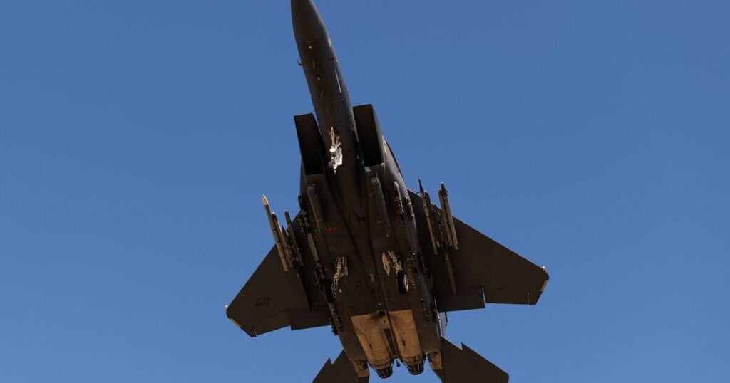 RAFジェッツがロシアの脅威から守るためにスクランブルしたときのフルアラートのNATO