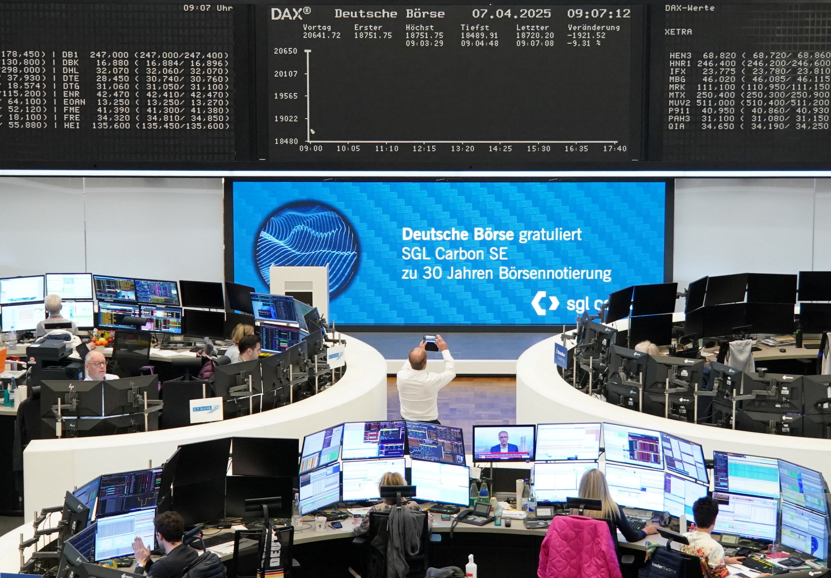 朝方の欧州株5.8％急落、16カ月ぶり安値　貿易戦争を懸念