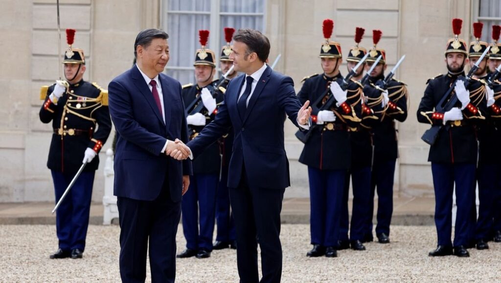 #chinatargets：中国がフランスの土壌で敵に嫌がらせをして脅迫するとき