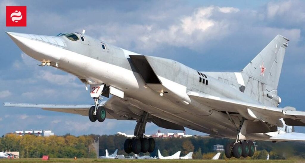 TU-22M3ロシアのIrkutsk地域での戦略的爆撃機がcrash落し、パイロットが死ぬ