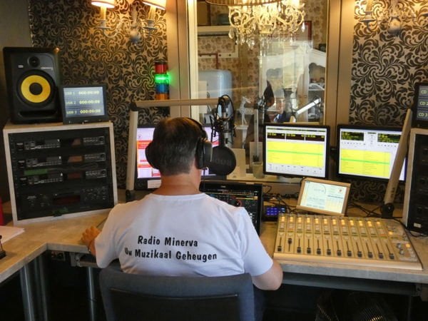フランドル政府はFMラジオスイッチオフを延期します
