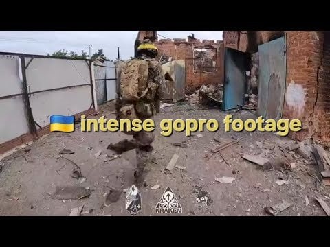 ウクライナの偵察部隊は、ロシア人との銃撃戦に従事しています