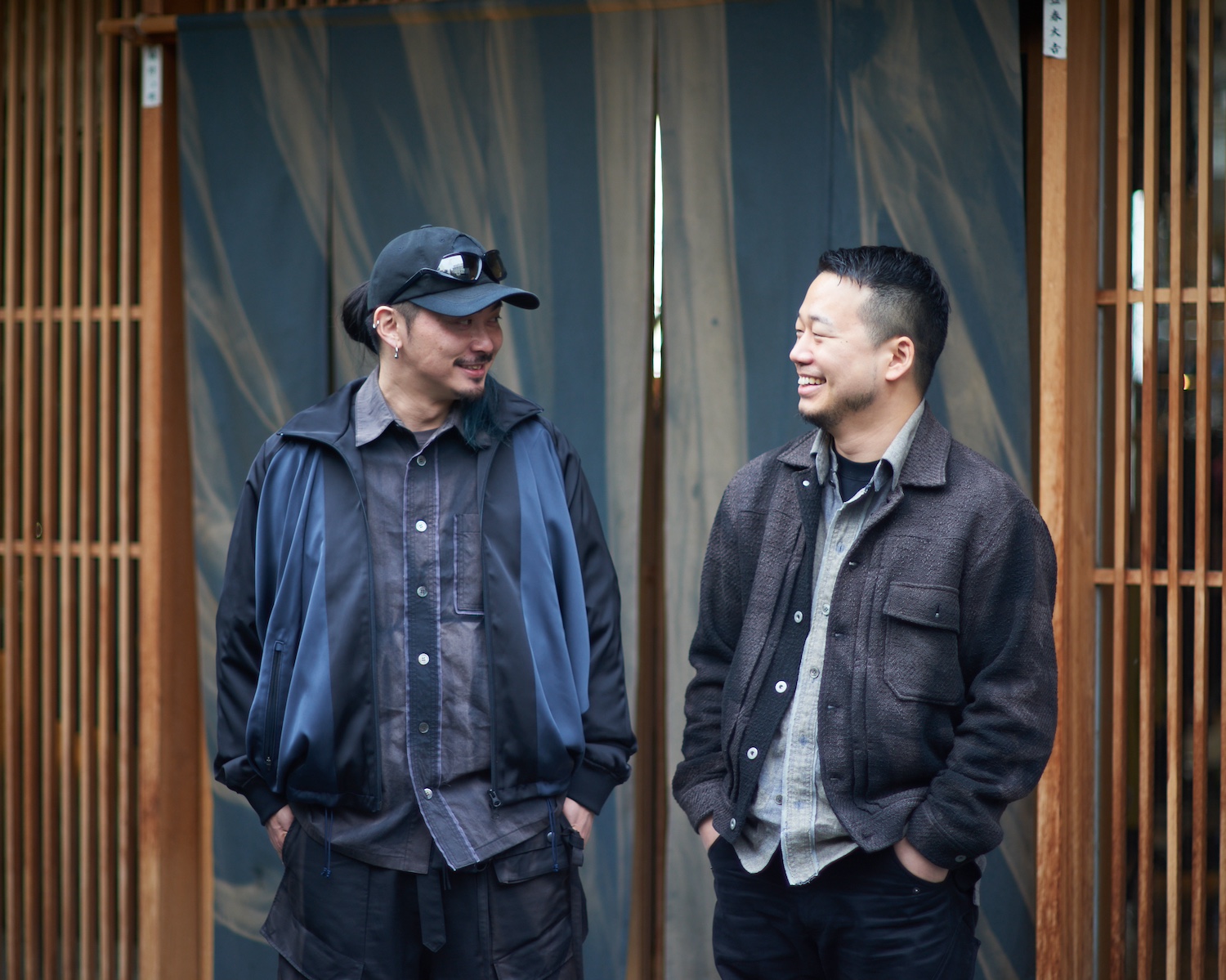 「グレイト」のYosh(左)とデザイナーのジヨン・キム