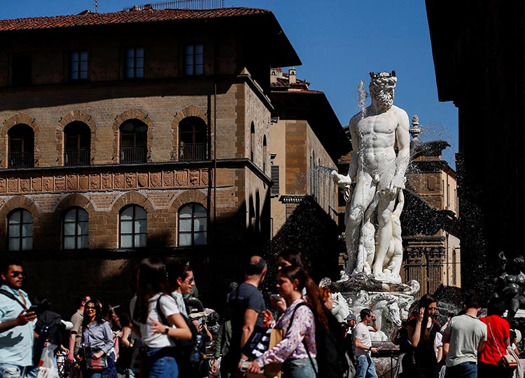 Florence bans check-in lockboxes as Italy moves to cut overtourism