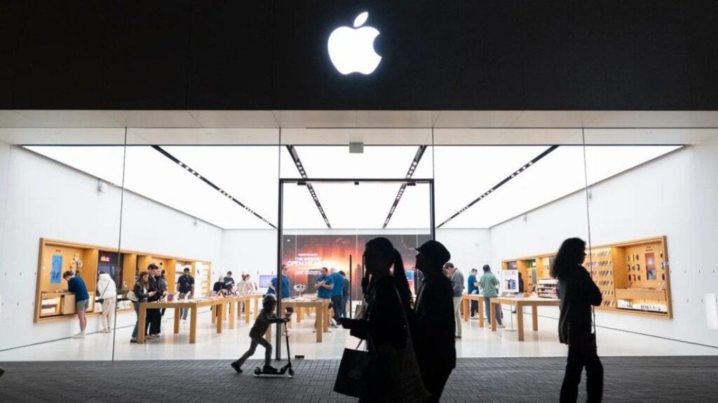 ｉＰｈｏｎｅの価格、「米国製」なら５０万円に高騰か　トランプ関税の影響