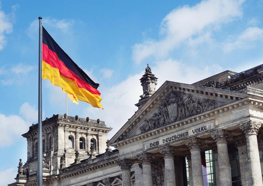 EU規制で銀行がデジタル資産に参入する中、INGがステーブルコインを準備 – FinanceFeeds EU規制で銀行がデジタル資産に参入する中、INGがステーブルコインを準備 - FinanceFeeds