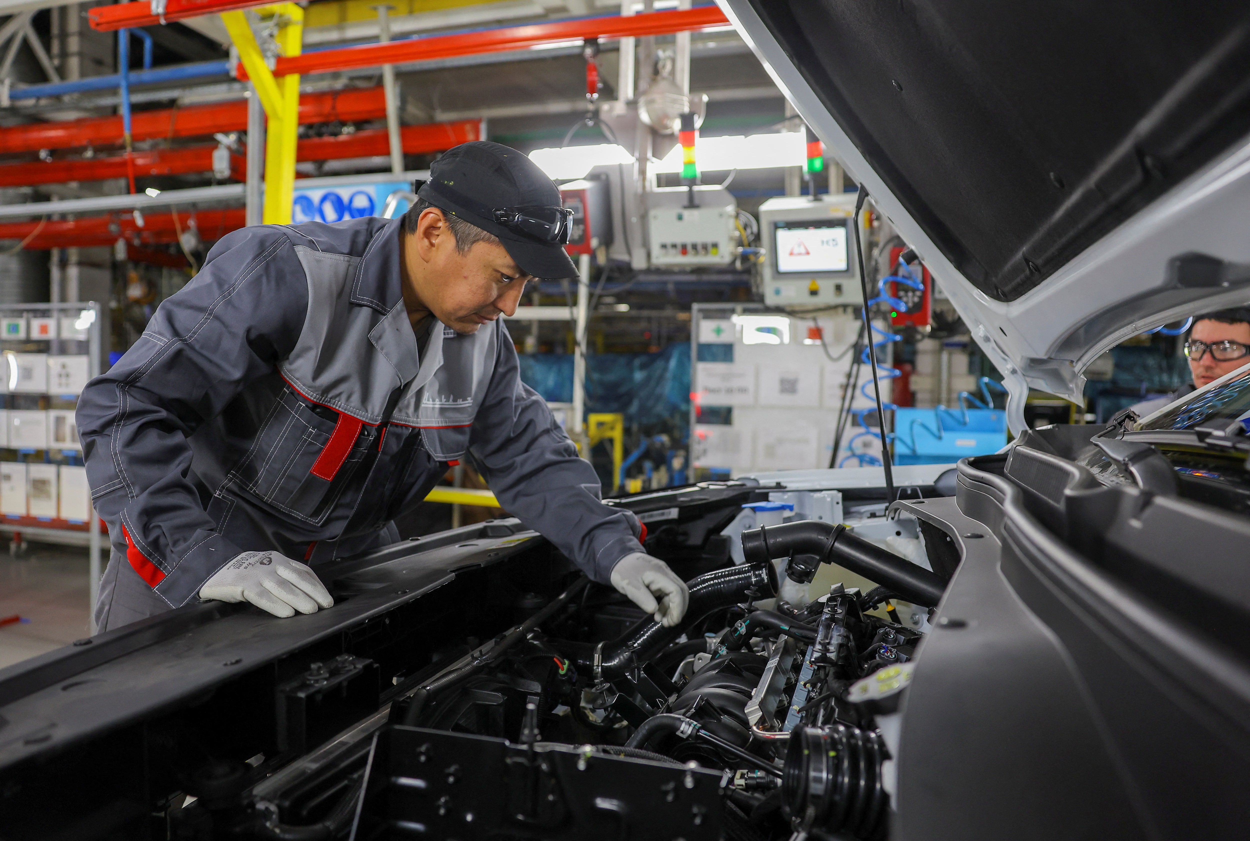 ロシア製造業ＰＭＩ、3月は48.2　約3年ぶり大幅縮小